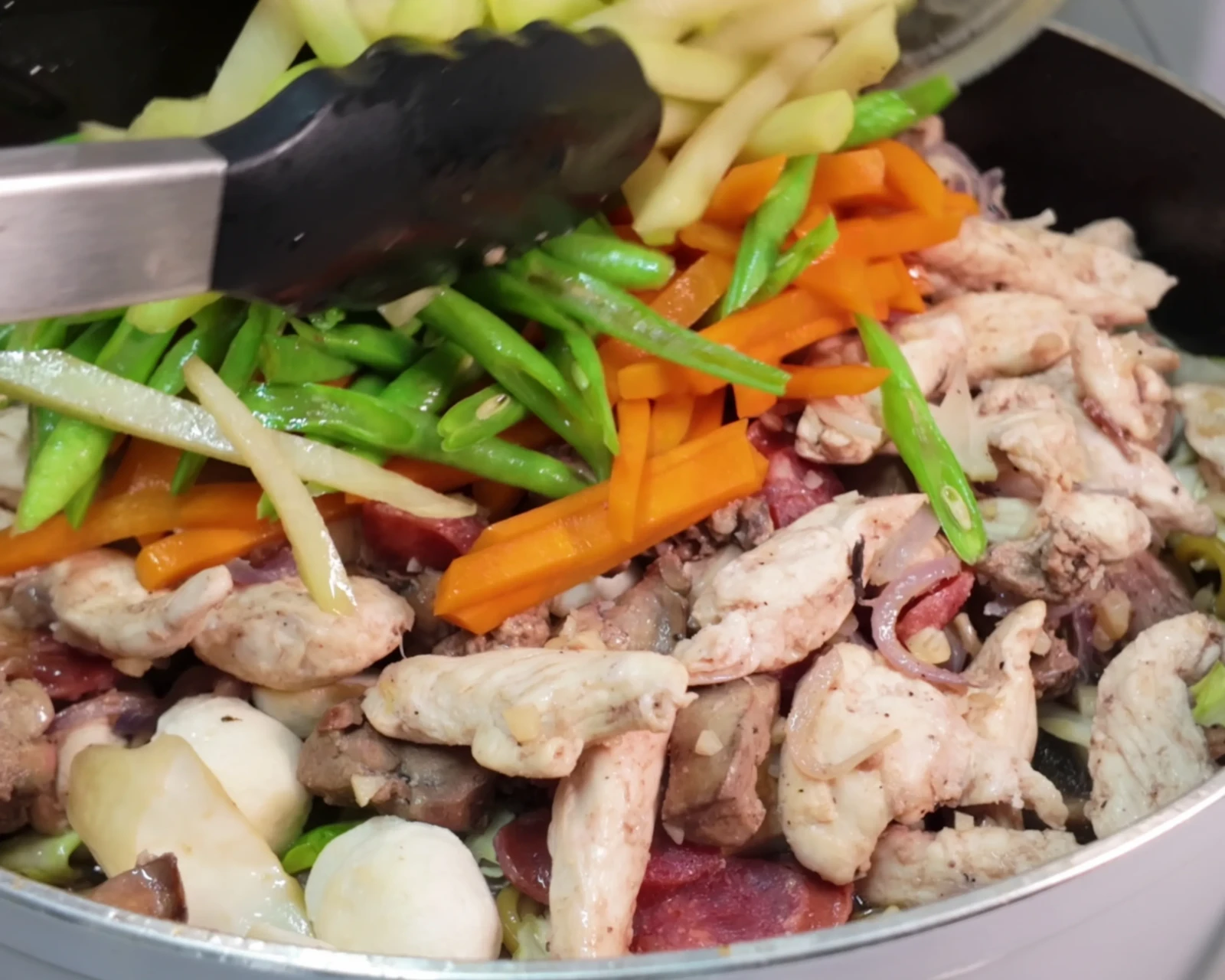 Chicken Pancit Canton Guisado process photo 5