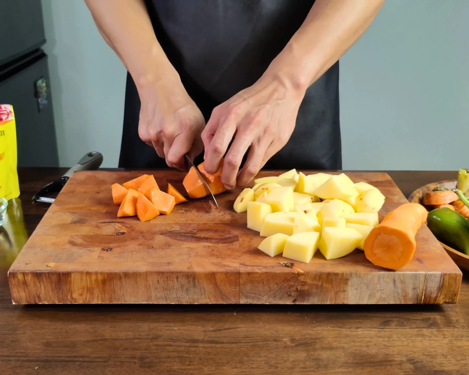 Filipino Chicken Curry process photo 1